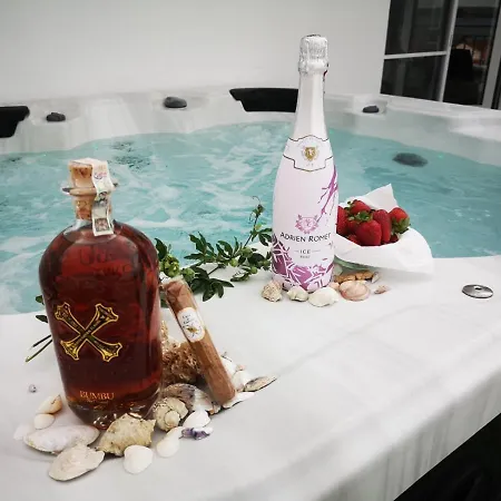 בית הארחה Black Sea Pearl צ'רנומורץ