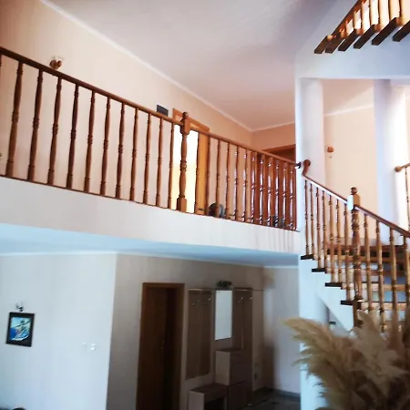 בית הארחה Black Sea Pearl