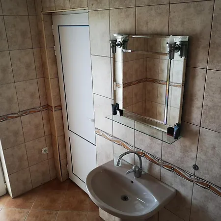 בית הארחה Black Sea Pearl צ'רנומורץ