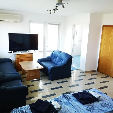 Black Sea Pearl בית הארחה צ'רנומורץ