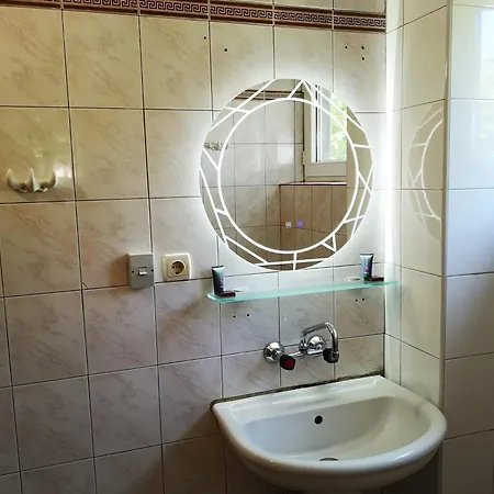 Black Sea Pearl Къща за гости *